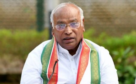 बीजेपी को सशस्त्र बलों के विकलांगता पेंशन नियमों के संदर्भ में मल्लिकार्जुन खड़गे ने की आलोचना