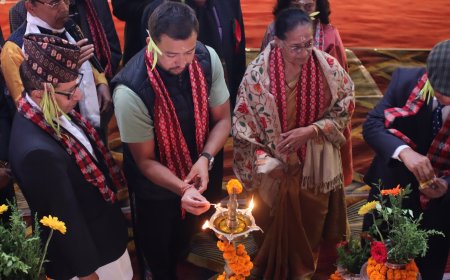 देहरादून के लोग गोर्खा दशैं-दीपावली महोत्सव-2023 मेले में सांस्कृतिक कार्यक्रमों के साथ-साथ गोर्खाली स्वादिष्ट व्यंजन का स्वाद चख रहे हैं