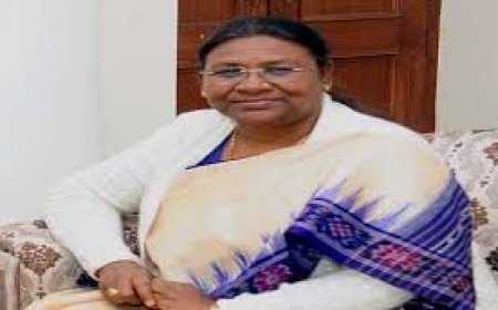 राष्ट्रपति द्रौपदी मुर्मु के नेतृत्व में 'क्योंझर की जनजातियां: जनसमूह, संस्कृति एवं विरासत' संगोष्ठी का उद्घाटन