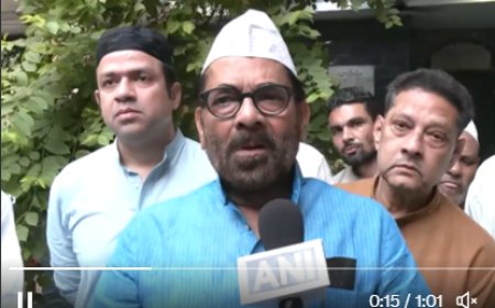 ईवीएम पर मुख्तार अब्बास नकवी ने कहा, "ना भगवान बनाएं, ना दानव"