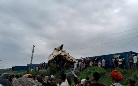 Kanchanjungha Express:दार्जिलिंग में बड़ा ट्रेन हादसा कंचनजंगा एक्सप्रेस और मालगाड़ी की टक्कर