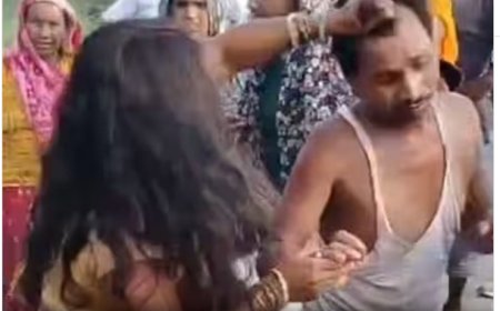 UP के महराजगंज में बेटी से छेड़खानी करने वाले मनचले को मां ने सिखाया सबक