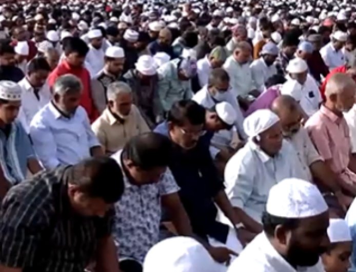 केरल ईद अल-अधा की नमाज़ के लिए तिरुवनंतपुरम में उमड़ा जनसैलाब