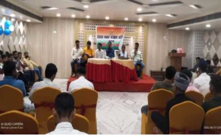 इंदिरा गांधी की पुण्यतिथि  में सर्वधर्म सभा भजन के साथ ही गुरुवाणी, बाइबल और कुरान का पाठ हुआ था