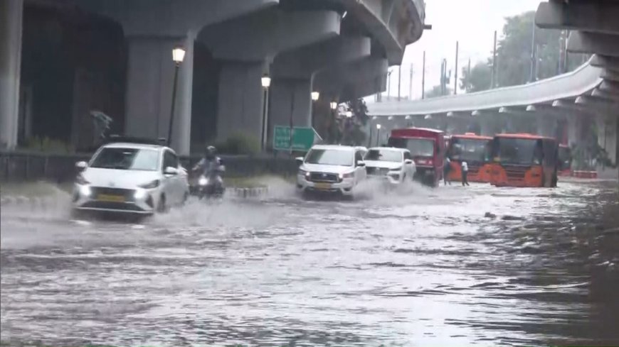 दिल्ली-एनसीआर में मौसम ने बदली करवट, ठंडी हवाओं और बारिश से तापमान में गिरावट