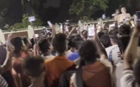 बांग्लादेश में बढ़ता राजनीतिक तनाव: प्रदर्शनकारियों ने बंगा भवन को घेरा, राष्ट्रपति शहाबुद्दीन के इस्तीफे की मांग