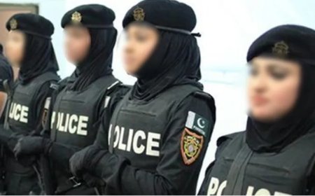 पाकिस्तान की टास्क फोर्स का हाल : कराची में गुटखा माफिया घर छापे के दौरान चोरी, तीन महिला कांस्टेबल गिरफ्तार  