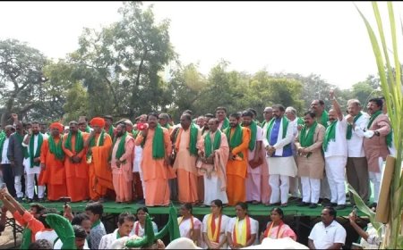 कर्नाटक: वक्फ बोर्ड को खत्म करने के लिए हिन्दू संतों, किसानों ने शुरू किया  “वक्फ हटाओ, अन्नदाता बचाओ” विरोध प्रदर्शन