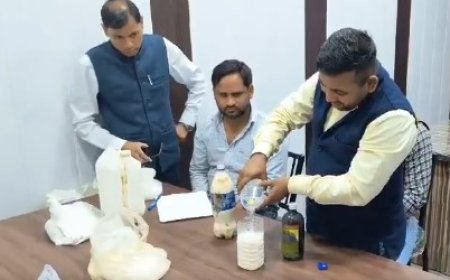 बुलंदशहर में नकली दूध बनाने का पर्दाफाश, केमिकल से तैयार हुआ 500 लीटर दूध