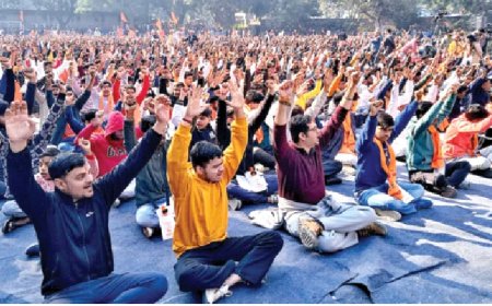 5,000 युवाओं को त्रिशूल दीक्षा