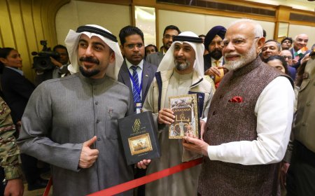 कुवैत पहुंचे पीएम मोदी : गर्मजोशी के साथ हुआ स्वागत, 43 वर्षों में भारतीय प्रधानमंत्री की पहली यात्रा