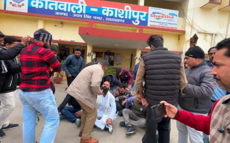उत्तराखंड : गौकशी के खिलाफ कोतवाली में धरने पर बैठ गए हिन्दुत्वनिष्ट नेता गगन कांबोज