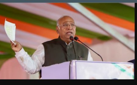 खरगे की टिप्पणियां सनातन विरोधी, सोनिया-राहुल माफी मांगें : भाजपा