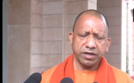 प्रयागराज महाकुंभ में उमड़ा जनसैलाब, संगम नोज पर भारी दबाव