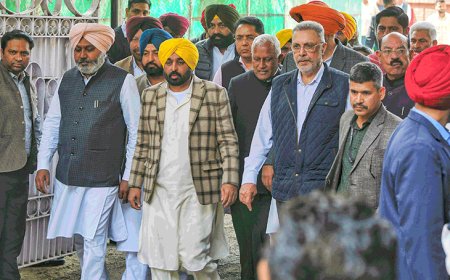 पंजाब के AAP विधायकों को केजरीवाल के 3 मंत्र:कहा- लोगों से जुड़ो, मुद्दे पहचानो, डटकर लड़ो; दिल्ली में हार के बाद बैठक बुलाई थी