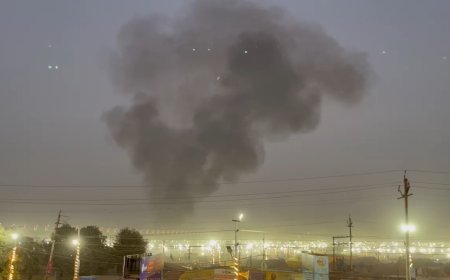 Mahakumbh: महाकुंभ में फिर लगी आग, सेक्टर 19 के टेंट जले, सामने आया DIG का बयान