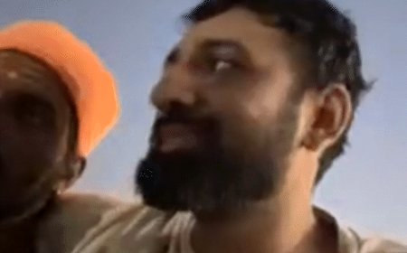 महाकुंभ में रजत दलाल ने फर्जी बाबा को किया एक्सपोज:गायत्री मंत्र पूछने पर बाबा ने कहा- नहीं मालूम, रजत बोले- तो मजदूरी कर लो