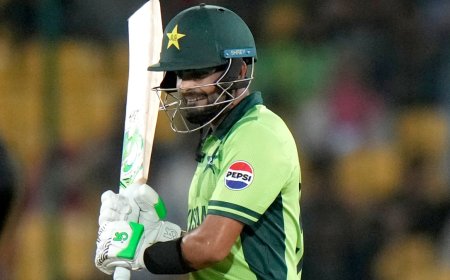 बाबर आजम ने डुबोई पाकिस्तानी टीम की लुटिया, 16 साल पुराने इस रिकॉर्ड को भी छोड़ दिया पीछे