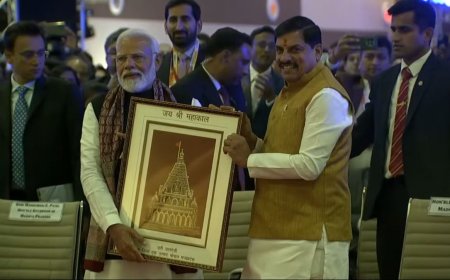 Invest Madhya Pradesh: कार्यक्रम में पहुंचे पीएम मोदी, थोड़ी देर में करेंगे उद्घाटन