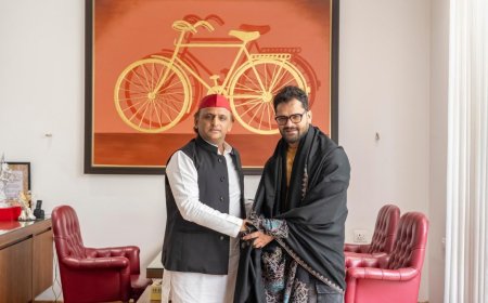 खेसारी लाल यादव क्या सपा में होंगे शामिल? अखिलेश यादव से मुलाकात के बाद लगने लगी अटकलें