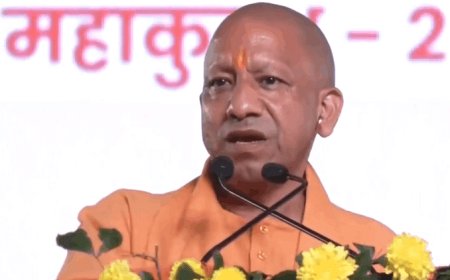 Mahakumbh Live: जवानों से बोले सीएम- मैंने यूपी पुलिस की क्षमता को आगे बढ़ते देखा, आज 40 हजार करोड़ का बजट