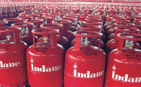 LPG Price Hike: रसोई गैस सिलेंडर के बढ़े दाम, यहां चेक करें अपने शहर में एलपीजी का नया रेट