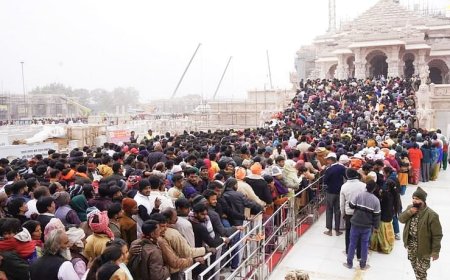 अयोध्या: महाकुंभ खत्म होते ही घटी राम मंदिर में भीड़, एक घंटे में हो रहे हैं रामलला के दर्शन