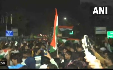 ChampionsTrophy2025 सिलीगुड़ी, दार्जिलिंग  पश्चिम बंगाल  के सेमीफाइनल में भारत द्वारा ऑस्ट्रेलिया को हराने पर सिलीगुड़ी में जश्न