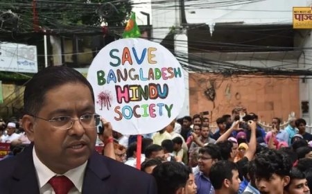 बांग्लादेश में हिंदुओं व अल्पसंख्यकों की सुरक्षा खतरे में : भारत ने यूनुस सरकार को चेताया, कहा- ‘जिम्मेदारी निभाओ’