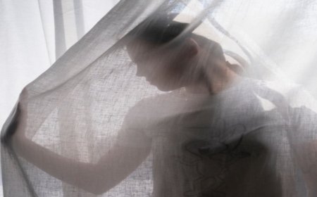 शर्मनाक: बयान दर्ज कराने ले गया होटल, गर्भवती महिला से कांस्टेबल ने बेटे के सामने किया रेप