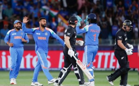 दिल्ली में भारत की जीत का जश्न, क्रिकेट प्रेमियों ने मनाई धूम