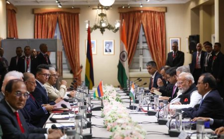 भारत और मॉरीशस के बीच 8 अहम समझौते, सेंट ब्रैंडन द्वीप का नौसैनिक चार्ट भी सौंपा