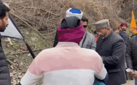 कुल्लू में पंजाबी बाइकर्स और स्थानीय लोगों में झड़प, VIDEO:लोग बोले- भिंडरांवाले का झंडा लगाया था, मणिकर्ण साहिब से लौट रहे थे