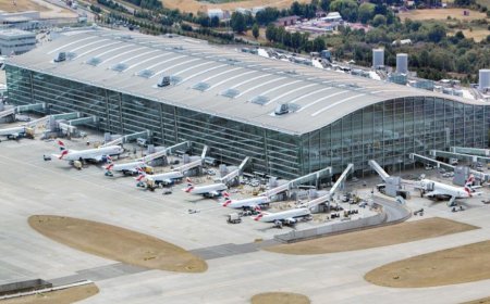 लंदन का Heathrow Airport इस वजह से कर दिया गया बंद, हवा में हैं 120 फ्लाइट, सभी फ्लाइट कैंसिल