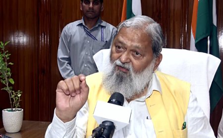 आरक्षण सियासत गर्म, विज बोले 400 साल से राज करने वाले मुस्लिमों को छूट क्यों