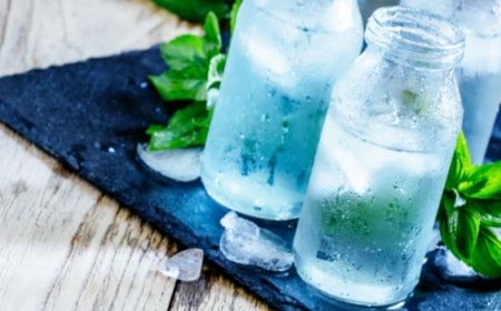 गर्मियों में आप भी पीते हैं फ्रिज में रखा पानी तो जान लें उसके नुकसान, फिर नहीं करेंगे ये गलती