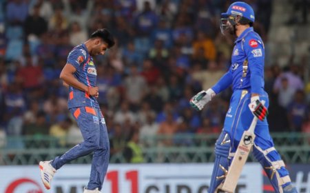 IPL 2025: LSG के लिए अच्छी खबर नहीं, वापसी की राह देख रहे स्टार गेंदबाज को फिर से लगी चोट