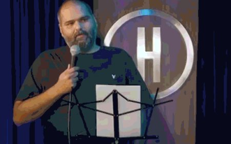 मुंबई में कॉमेडियन कुणाल कामरा का स्टूडियो तोड़ा गया:शिंदे पर तंज कसा था, अरेस्ट की मांग; संजय राउत बोले- एक गाने से मिर्ची लग गई