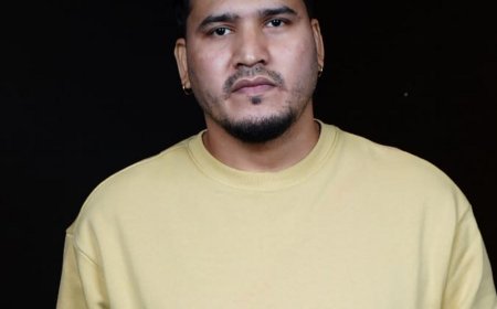 ‘शाहरुख-सलमान के लिए गाया, कभी मिला नहीं’:सिंगर देव नेगी बोले- म्यूजिक डायरेक्टर-गीतकार से मिलते हैं एक्टर्स, हम बस उनके लिए गाते हैं