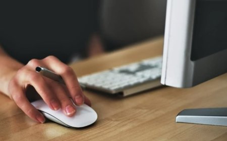 छुट्टी लेना पड़ा महंगा, बॉस ने HR में की शिकायत, कर्मचारी का गुस्सा रेडिट पर फूटा