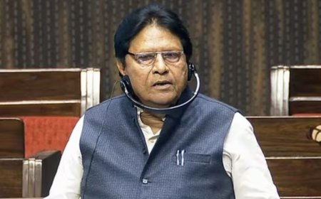 अपने बयान पर कायम हैं रामजी सुमन, डिंपल यादव बोलीं- ये एक दलित पर हमला है