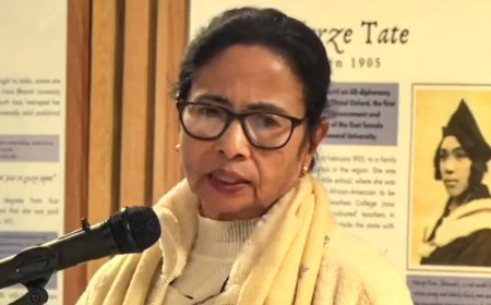 लंदन: ऑक्सफोर्ड यूनिवर्सिटी में ममता बनर्जी के भाषण के दौरान छात्रों का हंगामा, इन मुद्दों पर किया विरोध