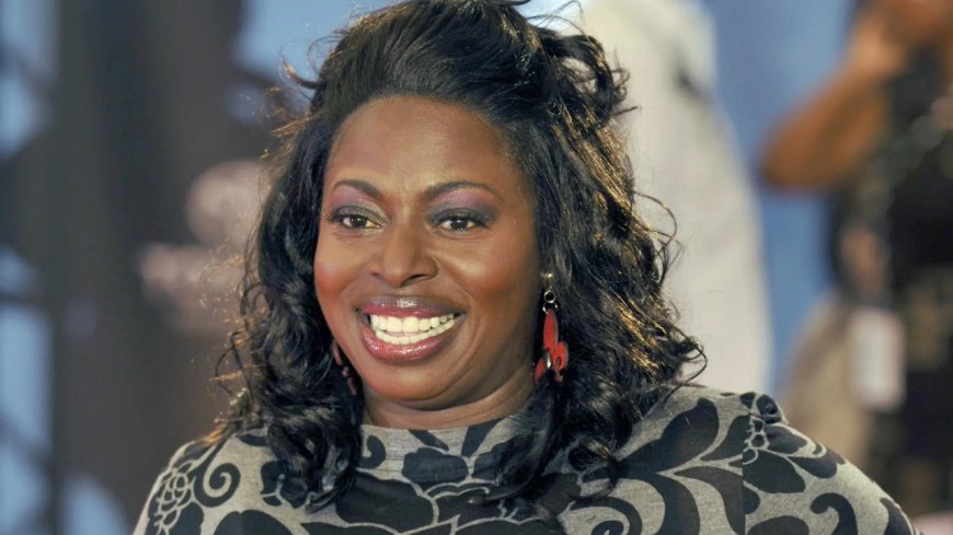 Grammy-nominated R&B singer Angie Stone dies in car crash at 63