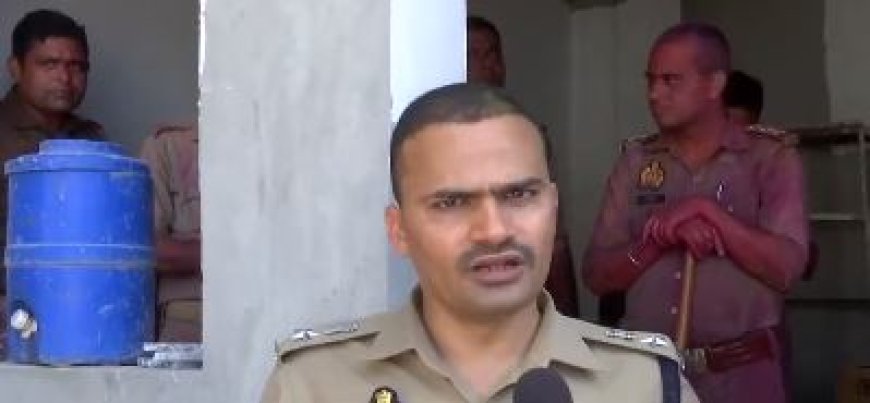 संभल में कड़ी सुरक्षा के बीच शांतिपूर्वक हुई नमाज, पुलिस ने की ड्रोन से निगरानी