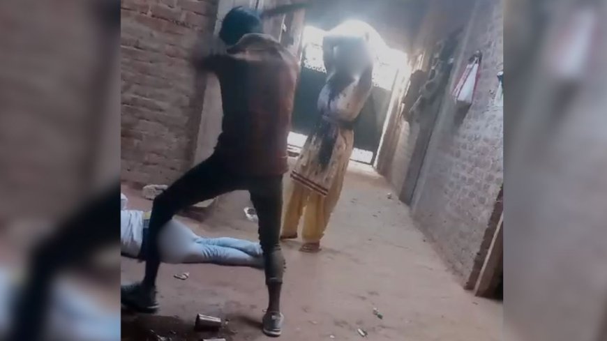 गर्लफ्रेंड से मिलने उसके घर पहुंचा बॉयफ्रेंड, तख्त पर बैठा, घरवालों ने पकड़ा; फिर जो हुआ…