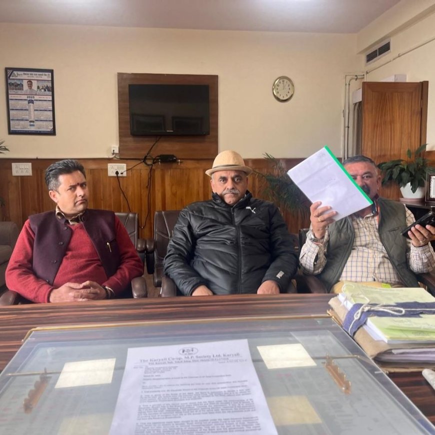 हिमाचल के IAS अधिकारी को मिली धमकी:बोले- ऑफिस में आए 4 लोग, टोपीधारी ने कमरा बंद कर धमकाया