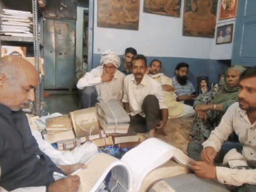 कुरुक्षेत्र चैत्र-चौदस मेले में लाखों श्रद्धालुओं ने पिंडदान किया:सरस्वती तीर्थ में लगाई डुबकी, तर्पण कर मांगी पितरों की शांति, शाम को दीपदान होगा