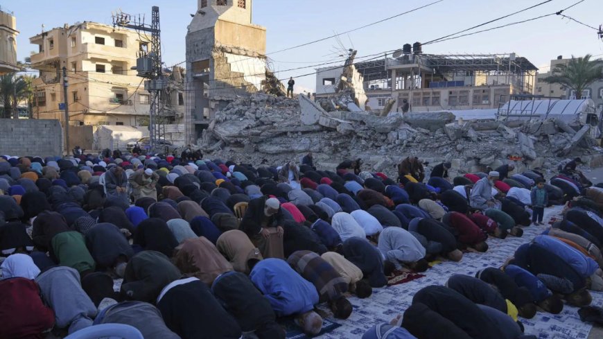 Prayers among ruins in Gaza: Palestinians mark Eid under Israeli bombardment