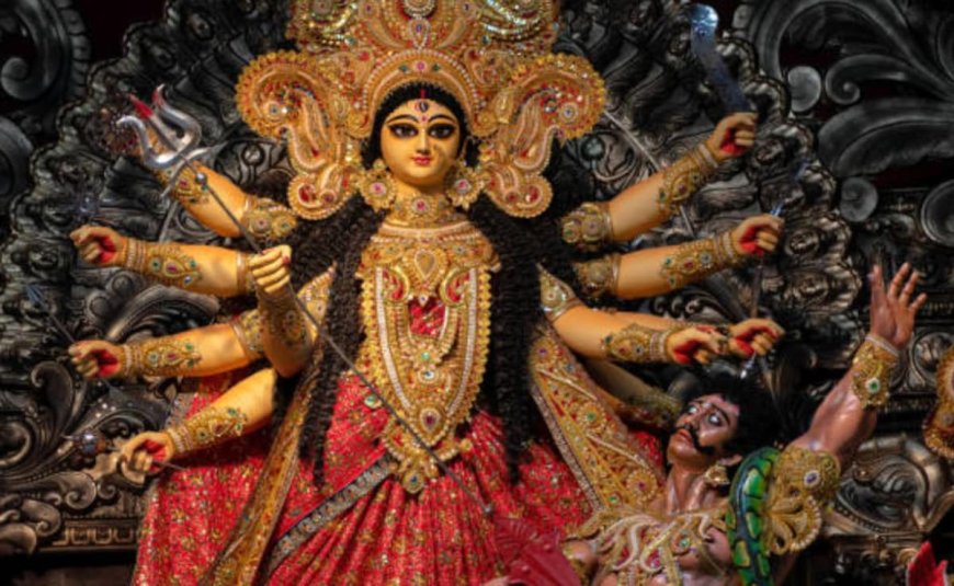 Durga Chalisa in Hindi: नमो नमो दुर्गे सुख करनी, नमो नमो अंबे दुःख हरनी...नवरात्रि में यहां से पढ़ें संपूर्ण दुर्गा चालीसा