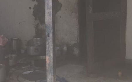 बिलासपुर के पूर्णम मॉल होटल में आग:किचन की चिमनी से शुरू हुई, 25 लाख रुपए का नुकसान